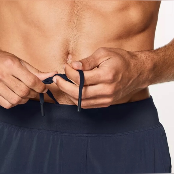 NEW / Lululemon T.H.E. Short 9 
Lux. / B003 - Picture 3 of 13